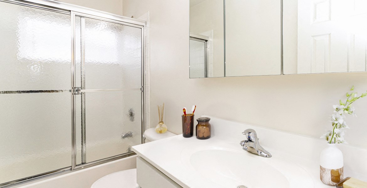 Heatherwood House At Patchogue Apartments, 99 Waverly Ave, Patchogue